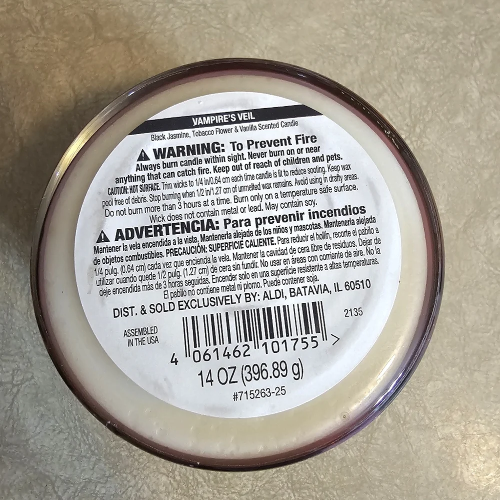 Vampire's Veil Scented Candle